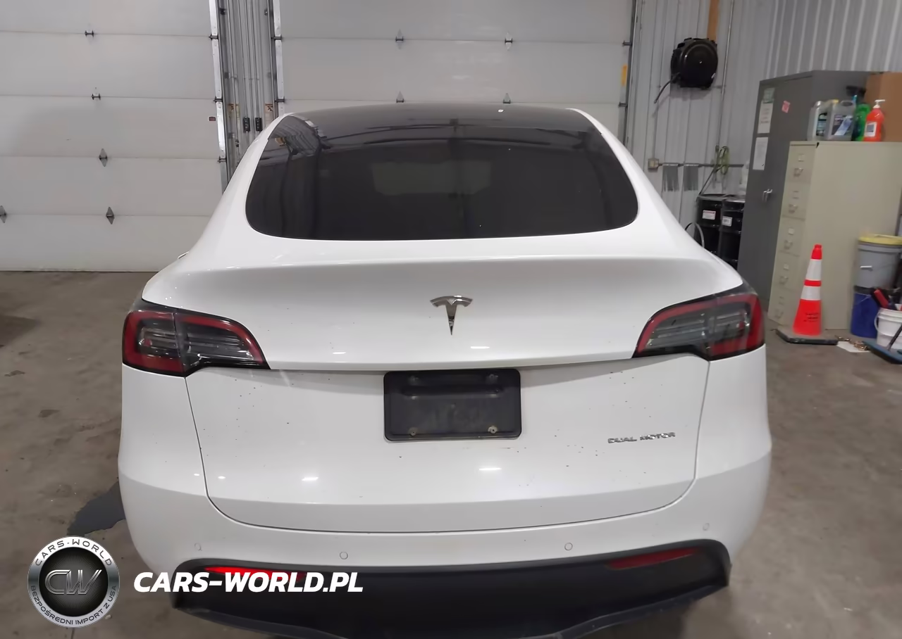 2022 Tesla Model Y Long Range Dual Motor All-Wheel Drive VIN:7SAYGDEE1NF357371 - 15