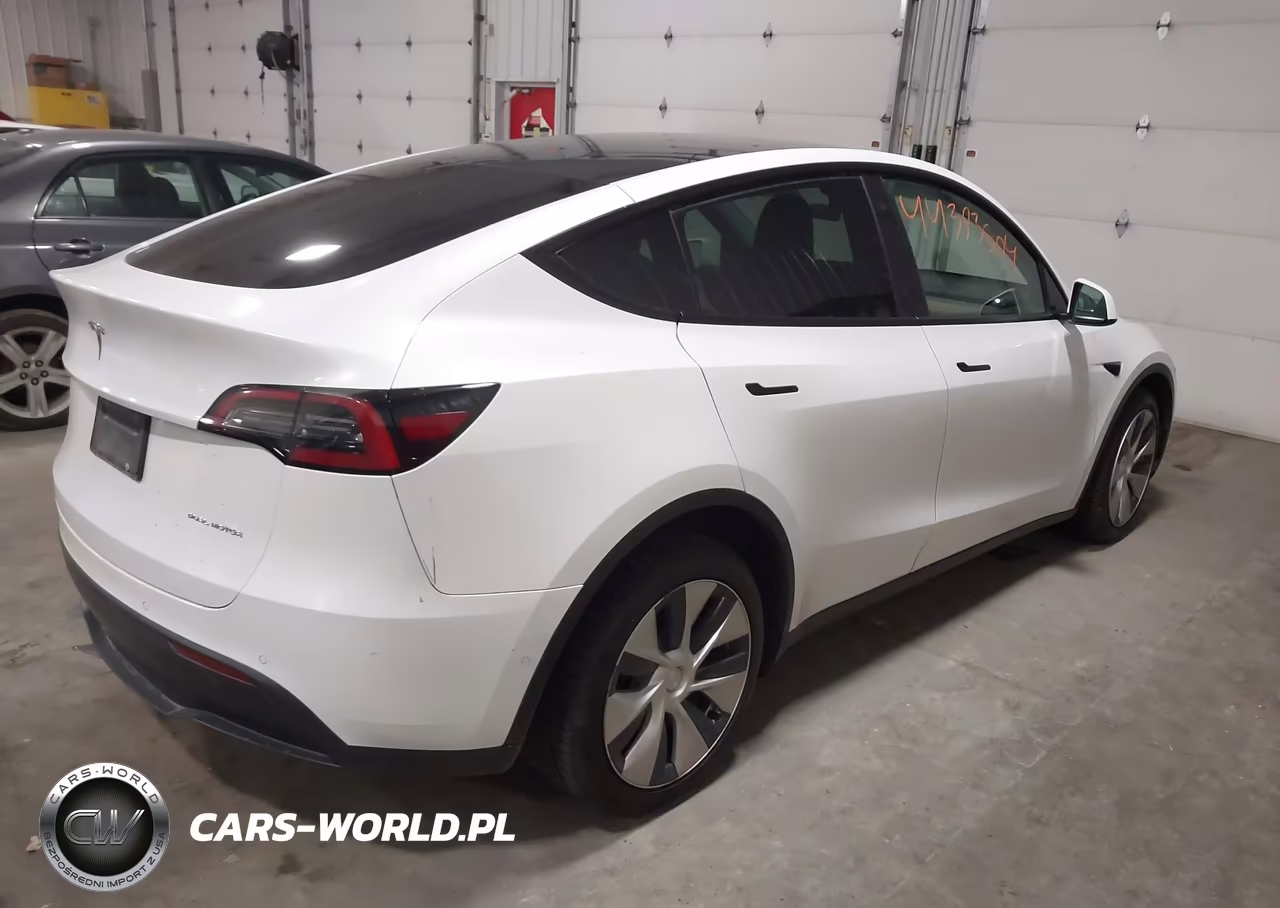 2022 Tesla Model Y Long Range Dual Motor All-Wheel Drive VIN:7SAYGDEE1NF357371 - 4