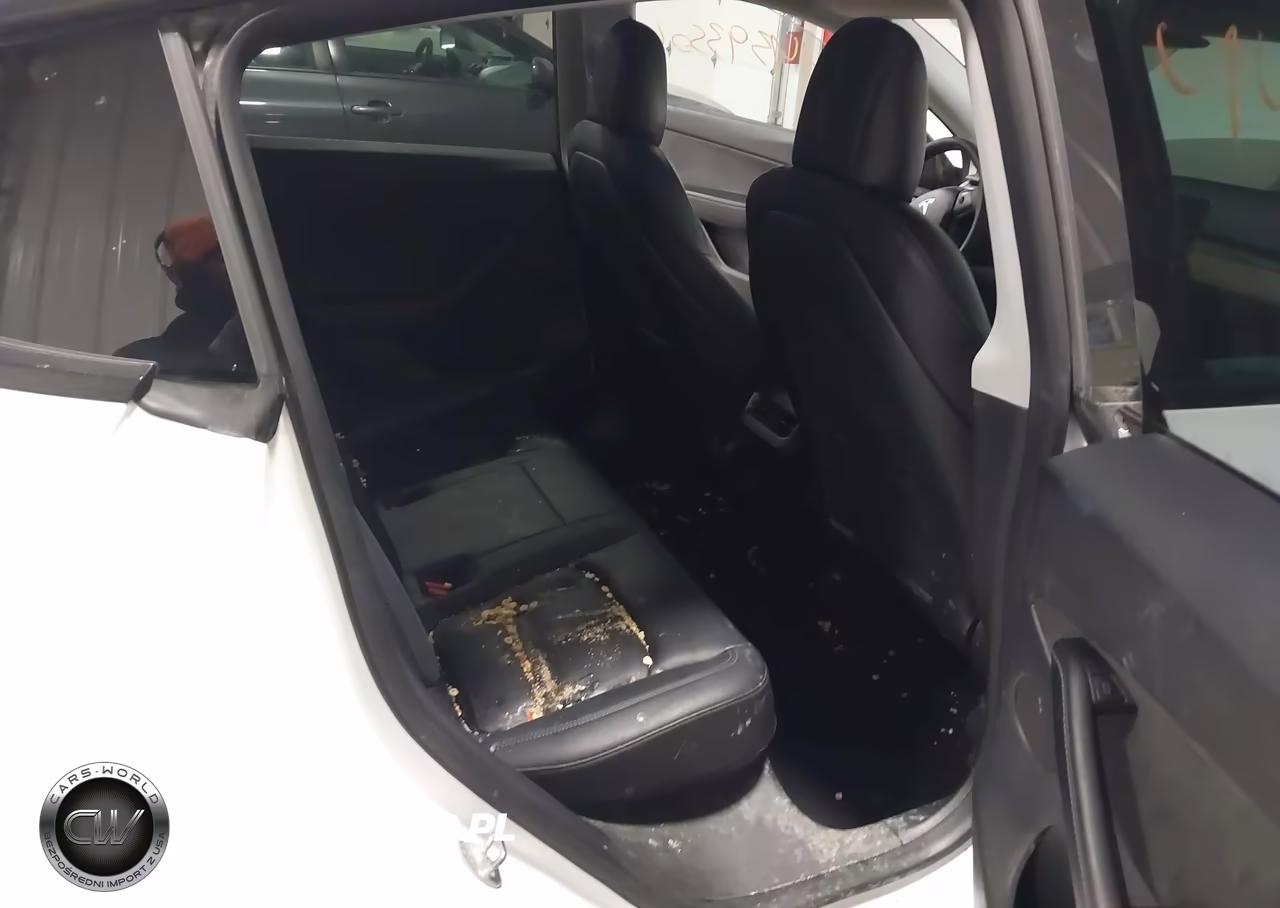 2022 Tesla Model Y Long Range Dual Motor All-Wheel Drive VIN:7SAYGDEE1NF357371 - 8