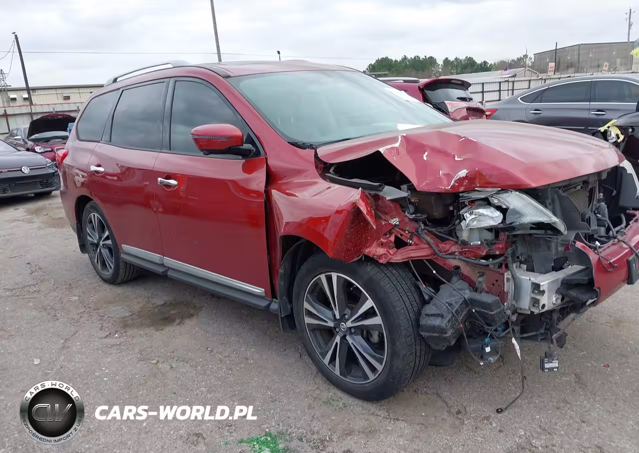 2017 Nissan Pathfinder Platinum