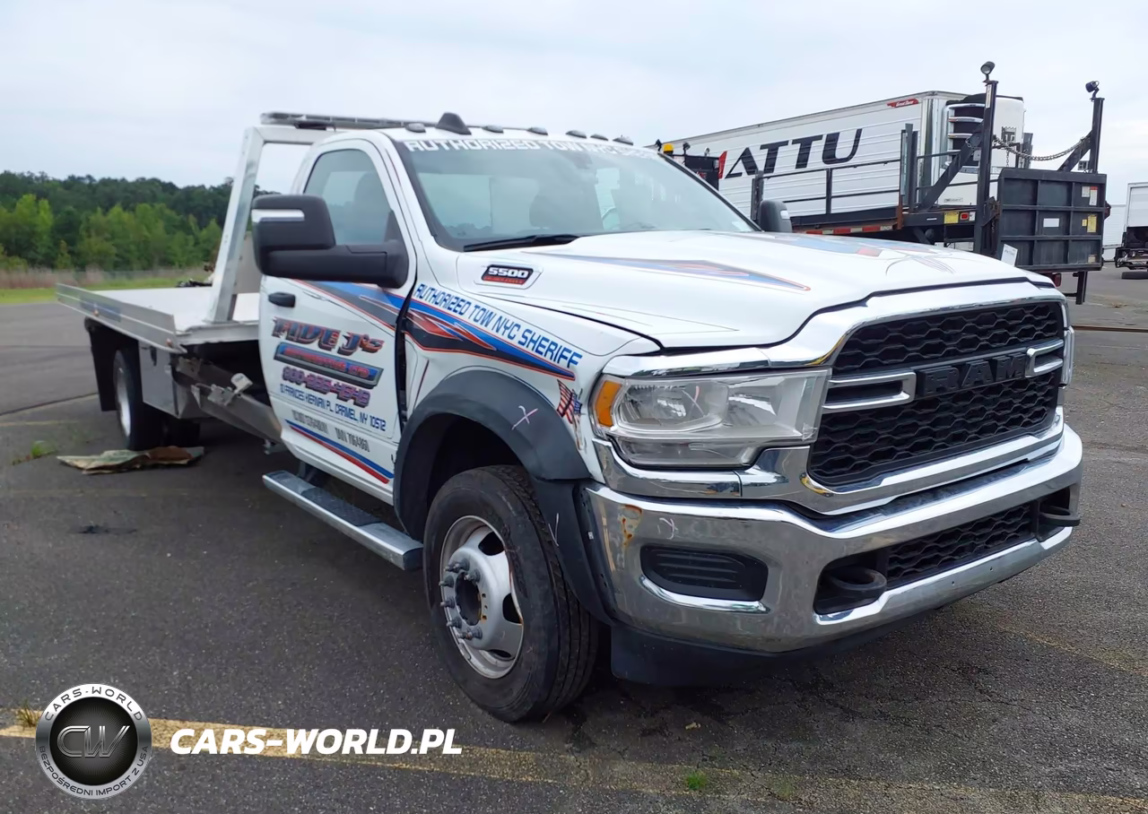 2024 Ram 5500 Chassis Tradesman-Slt