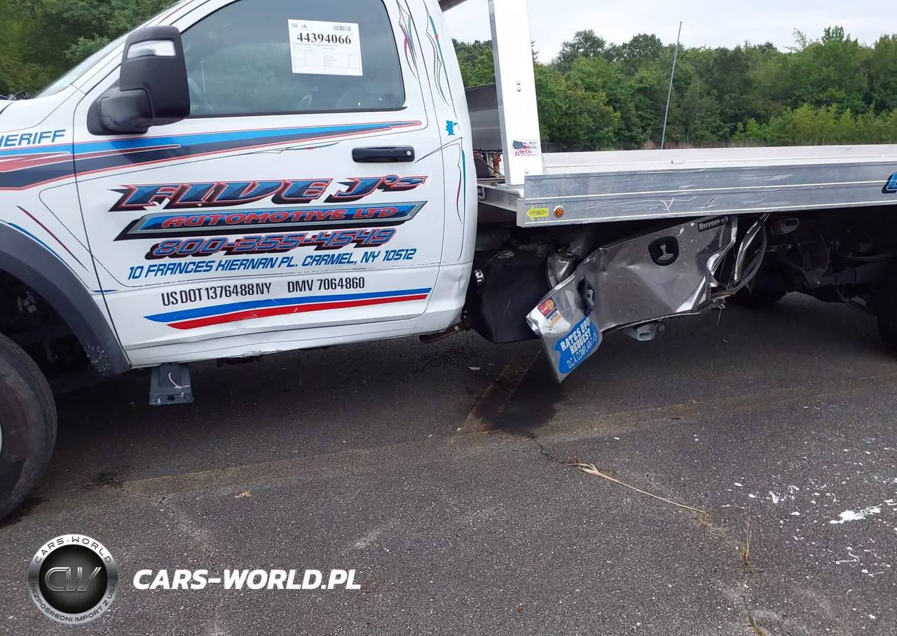 2024 Ram 5500 Chassis Tradesman-Slt VIN:3C7WRNDJ6RG398987 - 11
