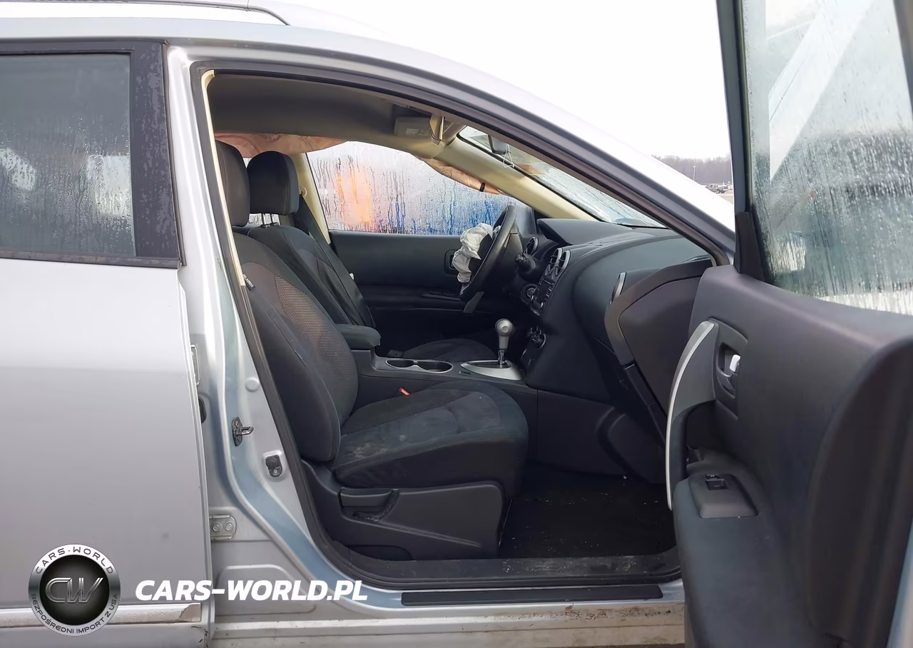 2015 Nissan Rogue Select S VIN:JN8AS5MT7FW152092 - 5