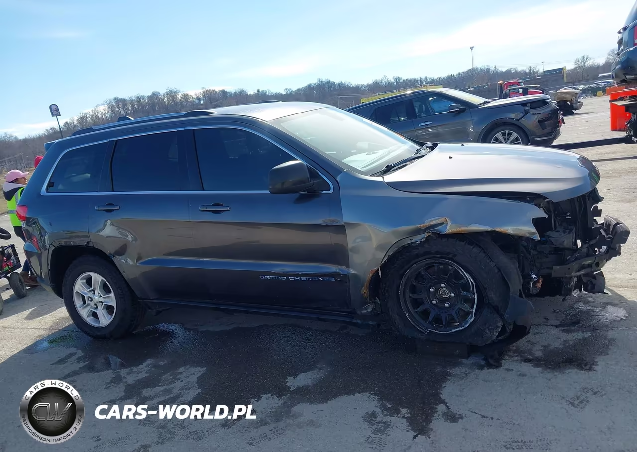 2016 Jeep Grand Cherokee Laredo VIN:1C4RJFAG5GC339347 - 13