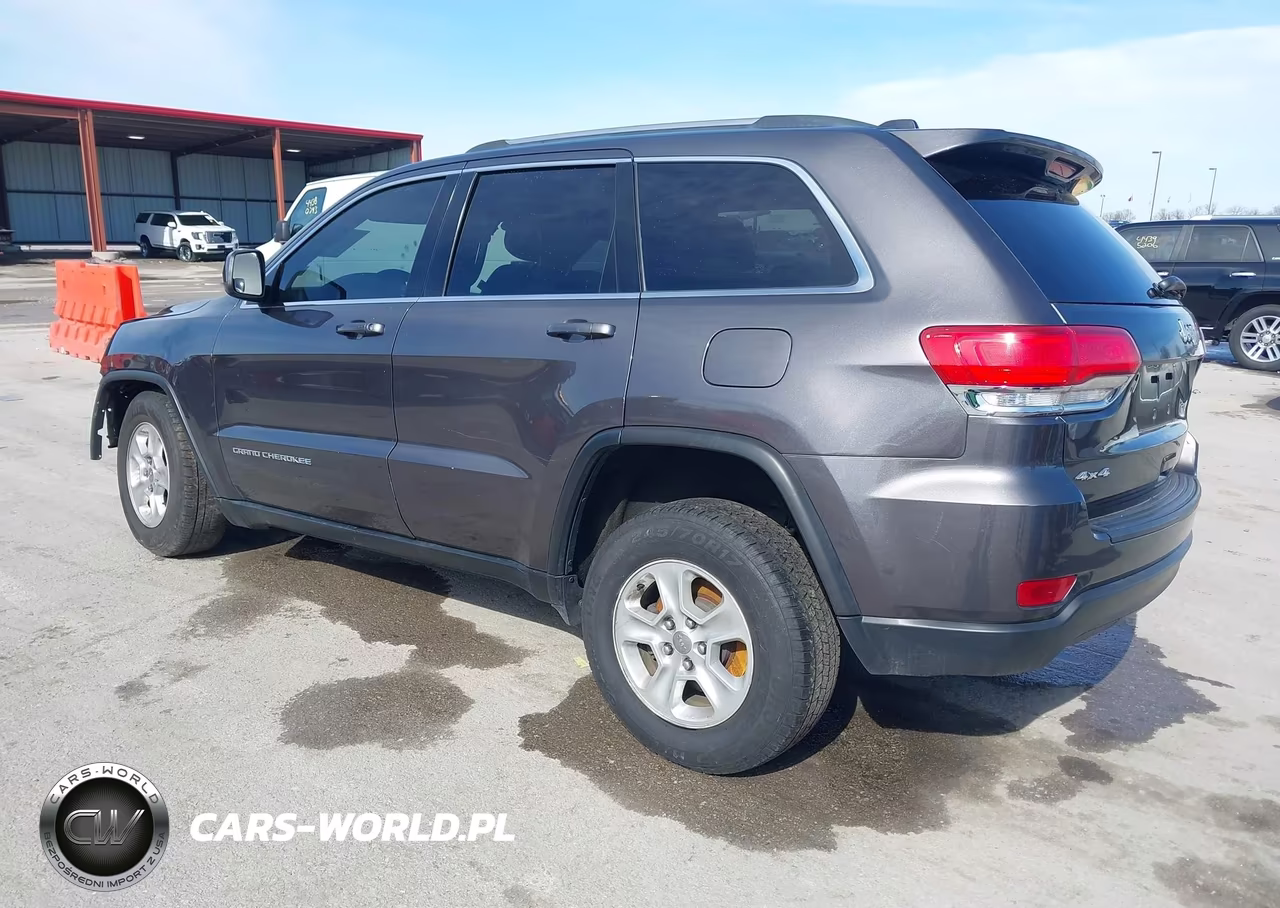 2016 Jeep Grand Cherokee Laredo VIN:1C4RJFAG5GC339347 - 3