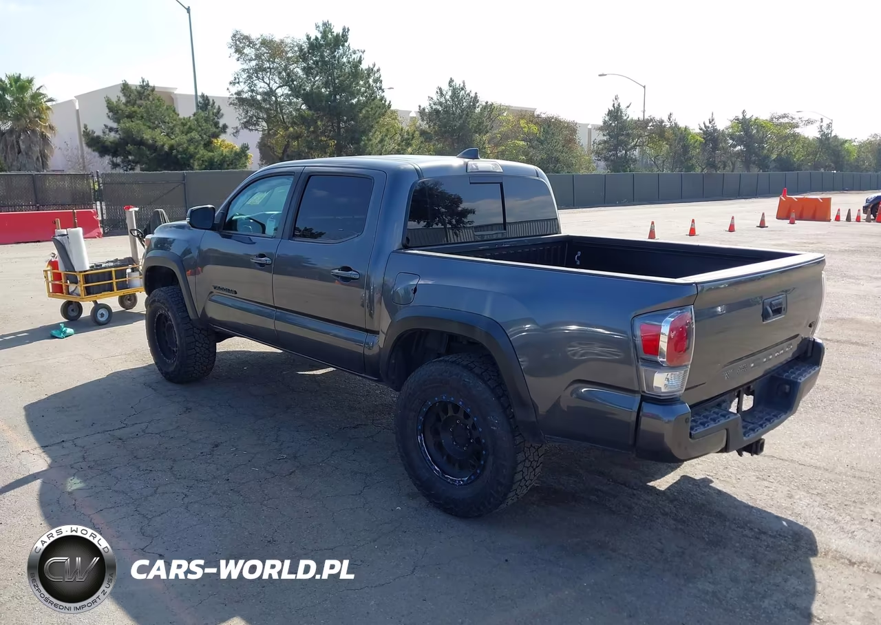 2022 Toyota Tacoma Trd Off Road VIN:3TMAZ5CN9NM162194 - 3