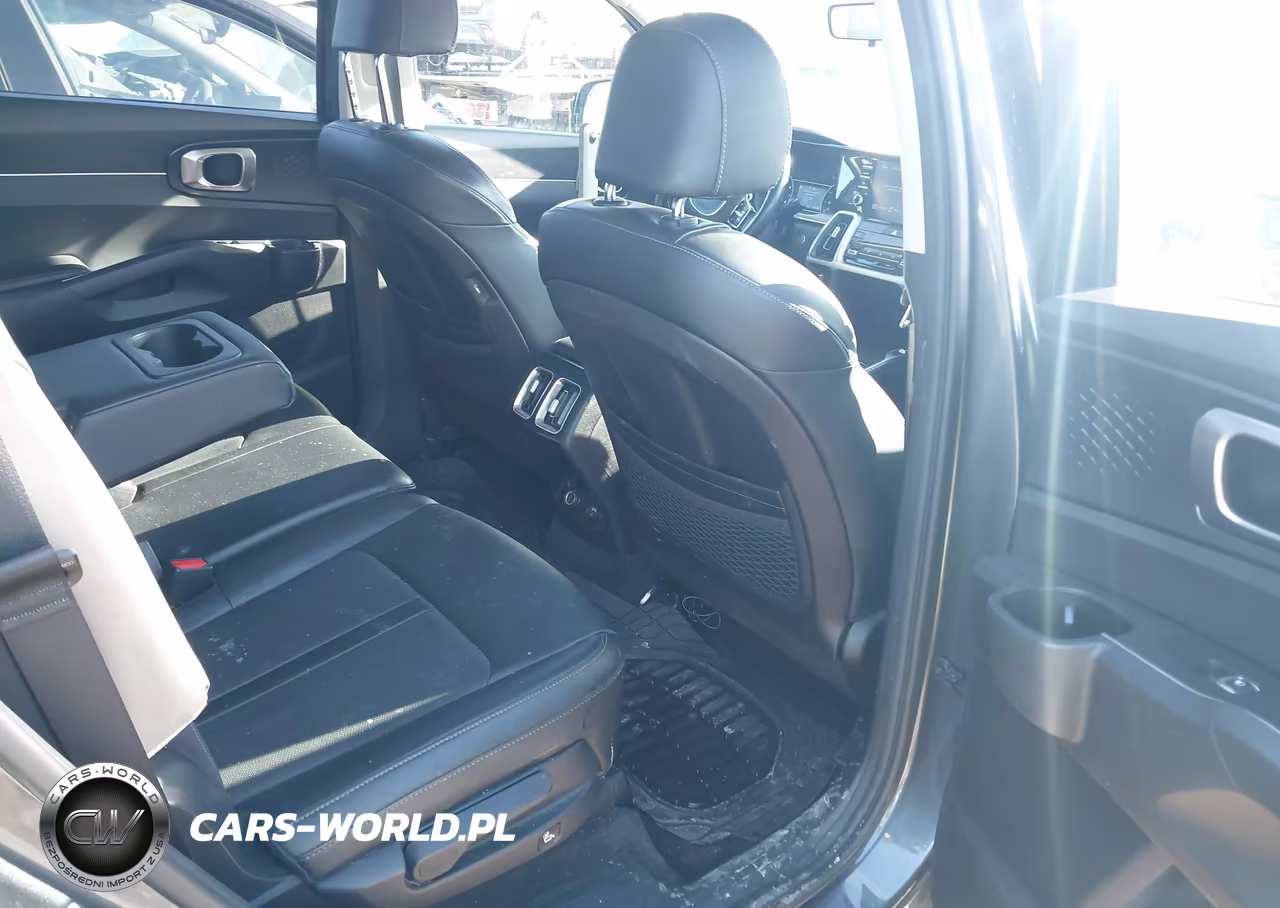 2021 Kia Sorento S VIN:5XYRLDLC9MG045675 - 8