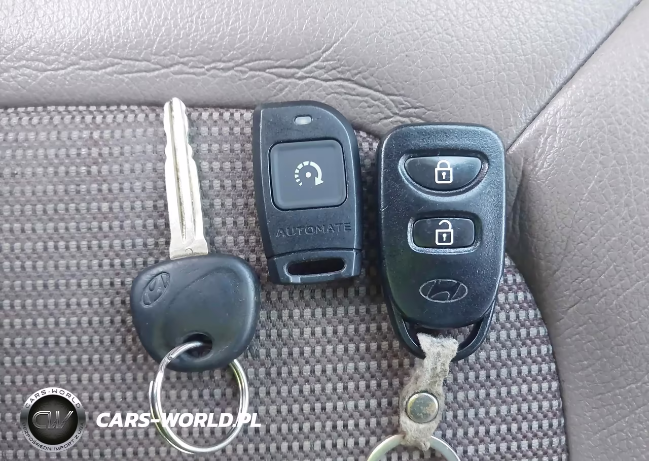 2010 Hyundai Tucson Gls VIN:KM8JUCACXAU060781 - 11