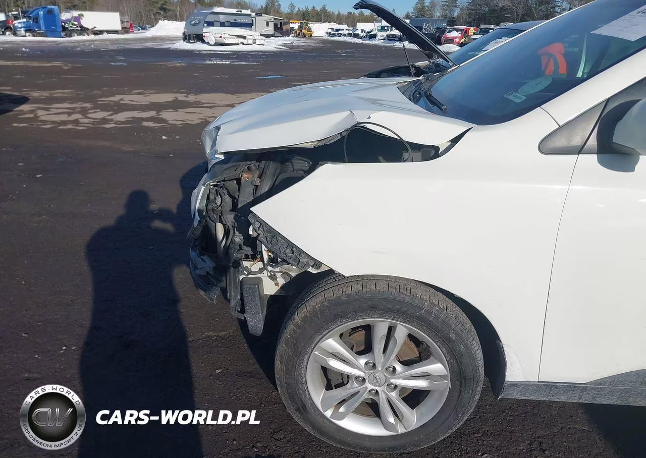 2010 Hyundai Tucson Gls VIN:KM8JUCACXAU060781 - 13