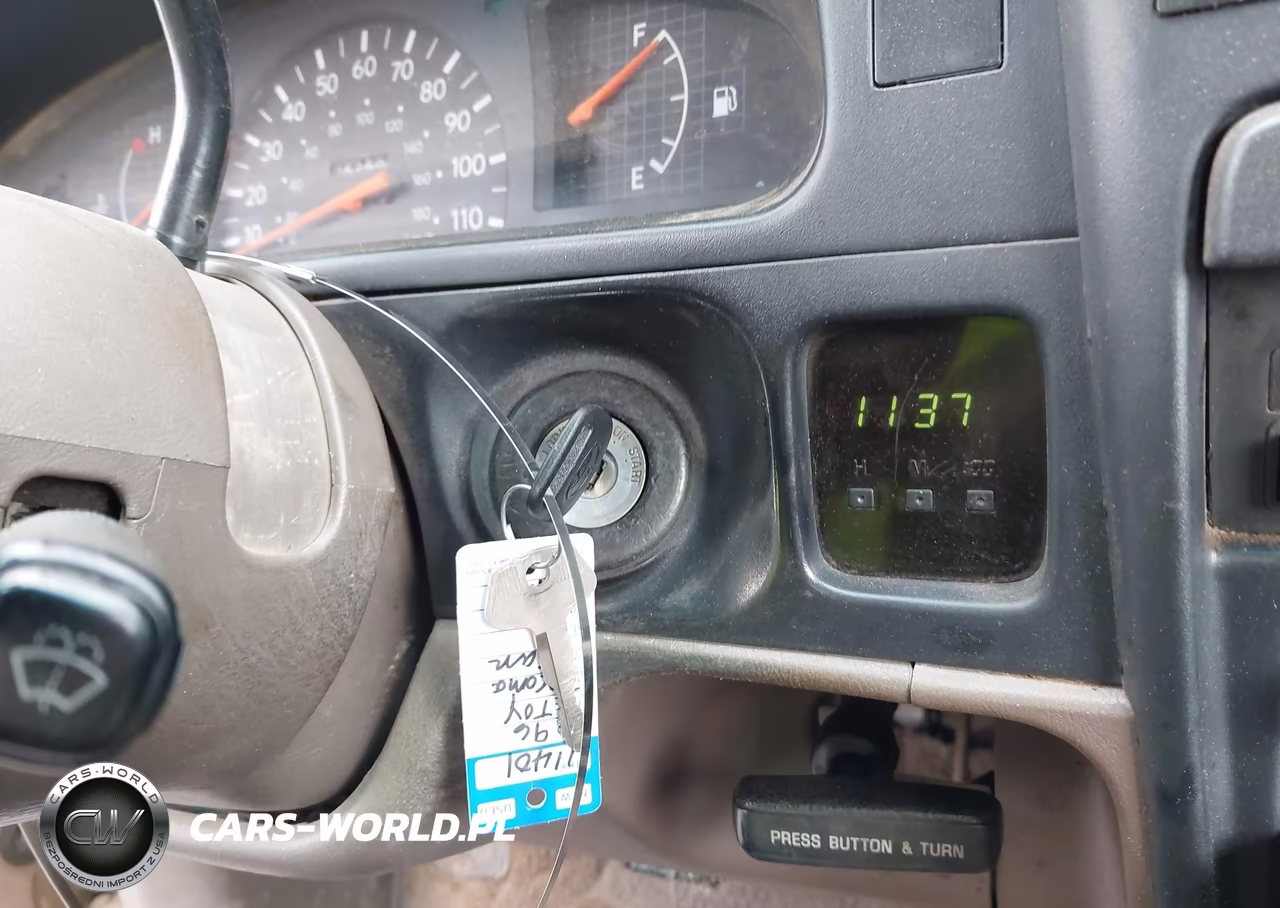 1996 Toyota Tacoma Xtracab VIN:4TAVL52N3TZ159304 - 11
