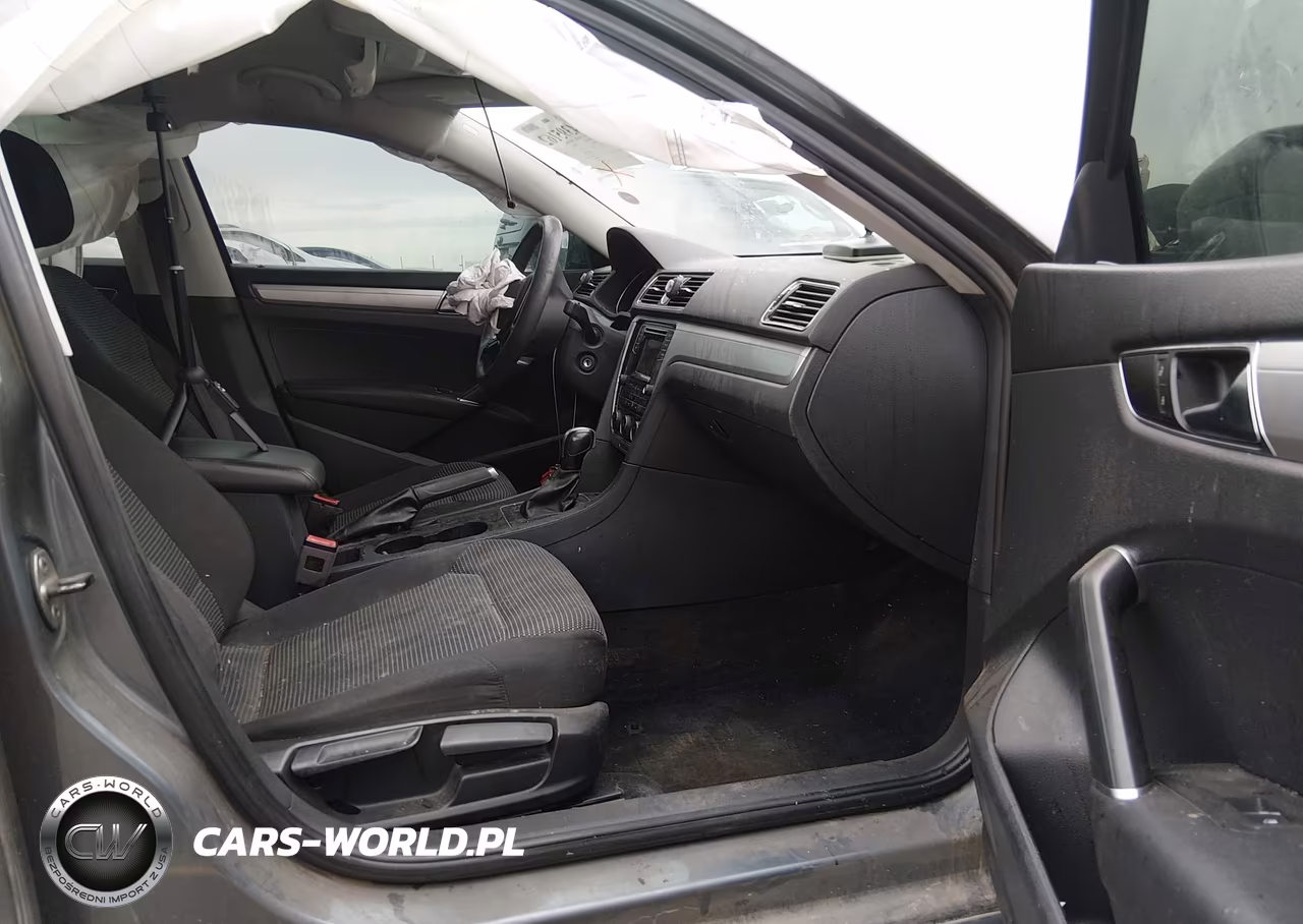 2017 Volkswagen Passat 1.8T S VIN:1VWAT7A38HC053307 - 5