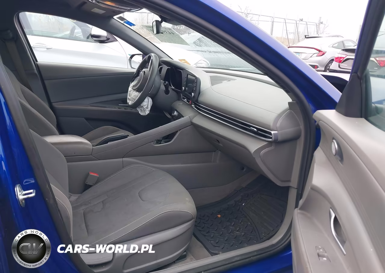 2022 Hyundai Elantra Sel VIN:KMHLM4AG8NU343574 - 5