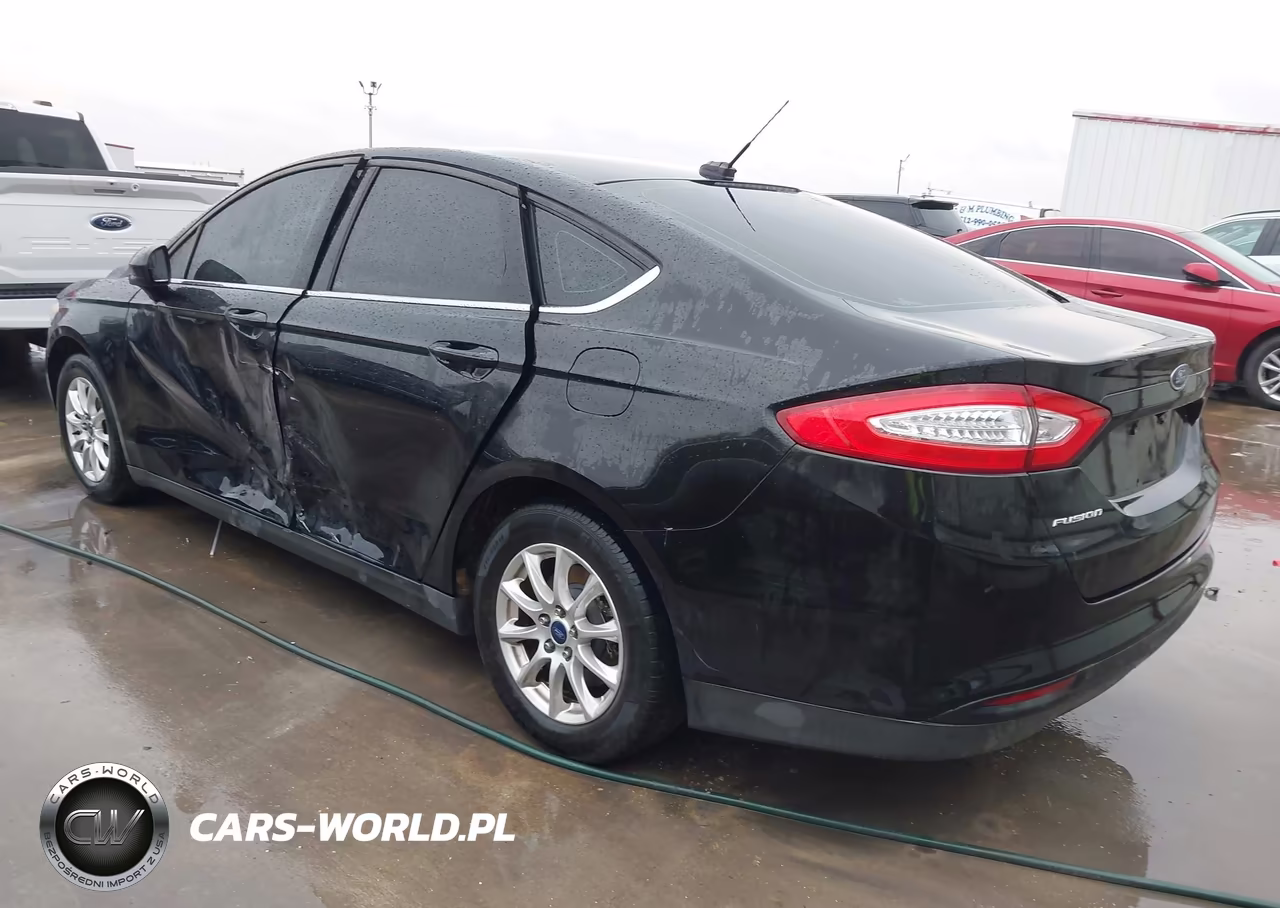 2015 Ford Fusion S VIN:3FA6P0G70FR278730 - 3