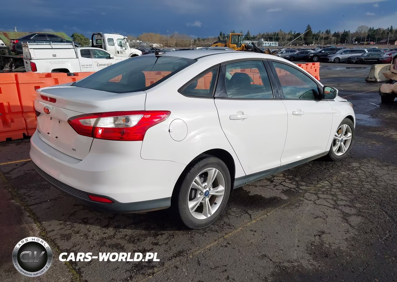 2013 Ford Focus Se VIN:1FADP3F24DL190676 - 4