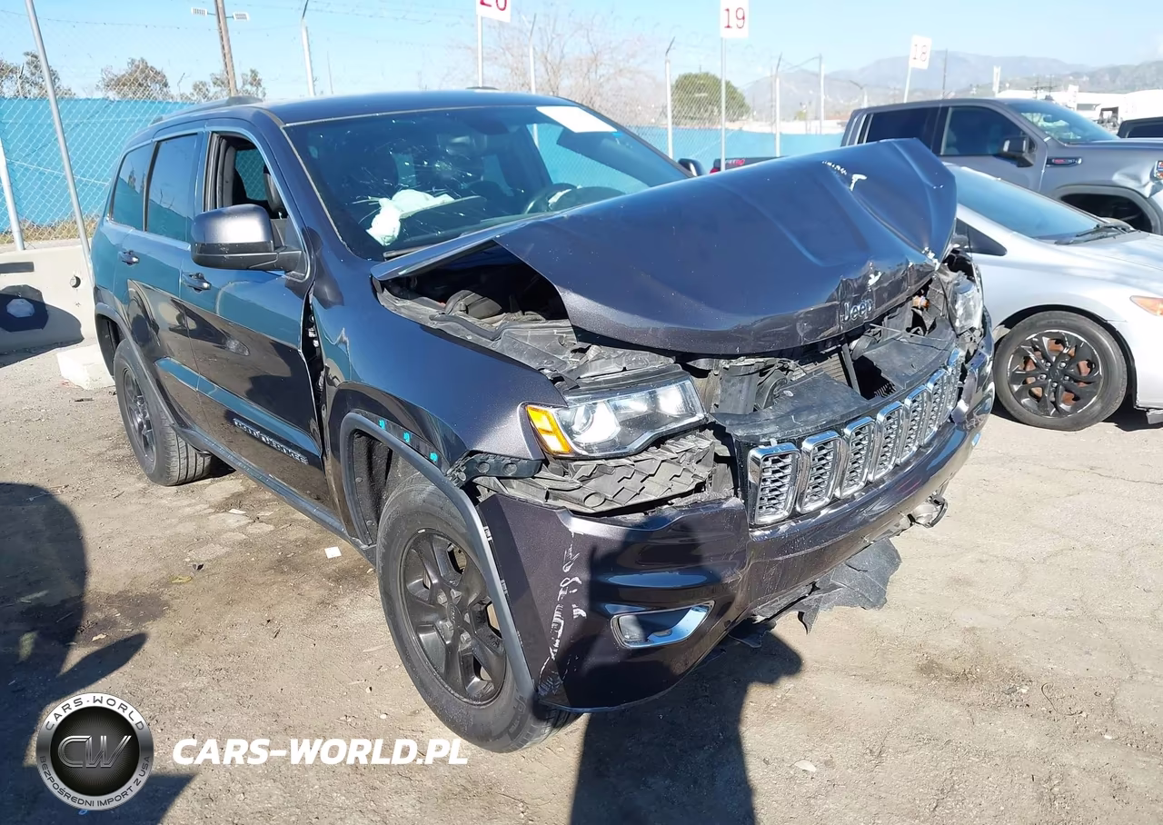 2017 Jeep Grand Cherokee Laredo 4X2 – zdjęcie 1 z 16