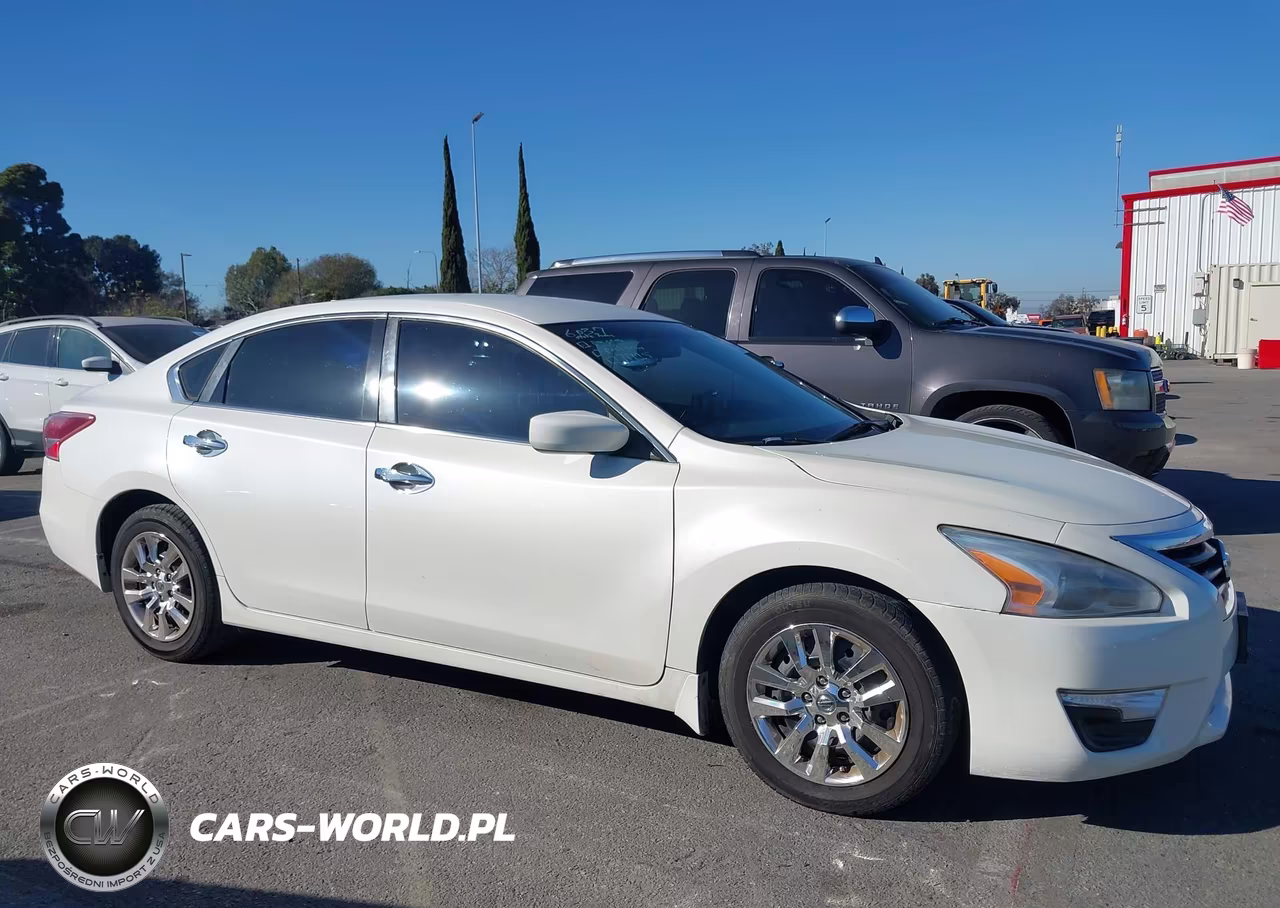 2013 Nissan Altima 2.5 S VIN:1N4AL3AP1DN550928 - 13