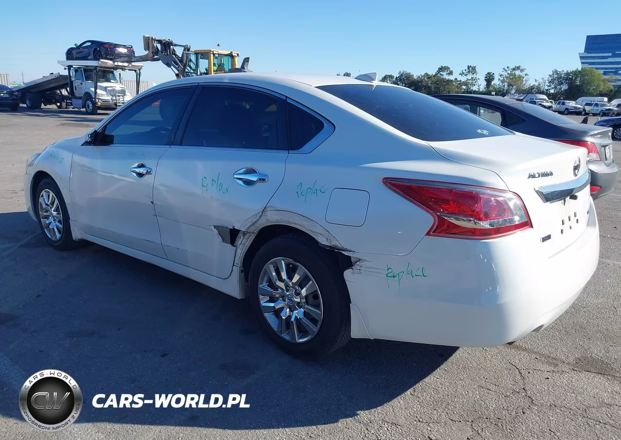 2013 Nissan Altima 2.5 S VIN:1N4AL3AP1DN550928 - 3