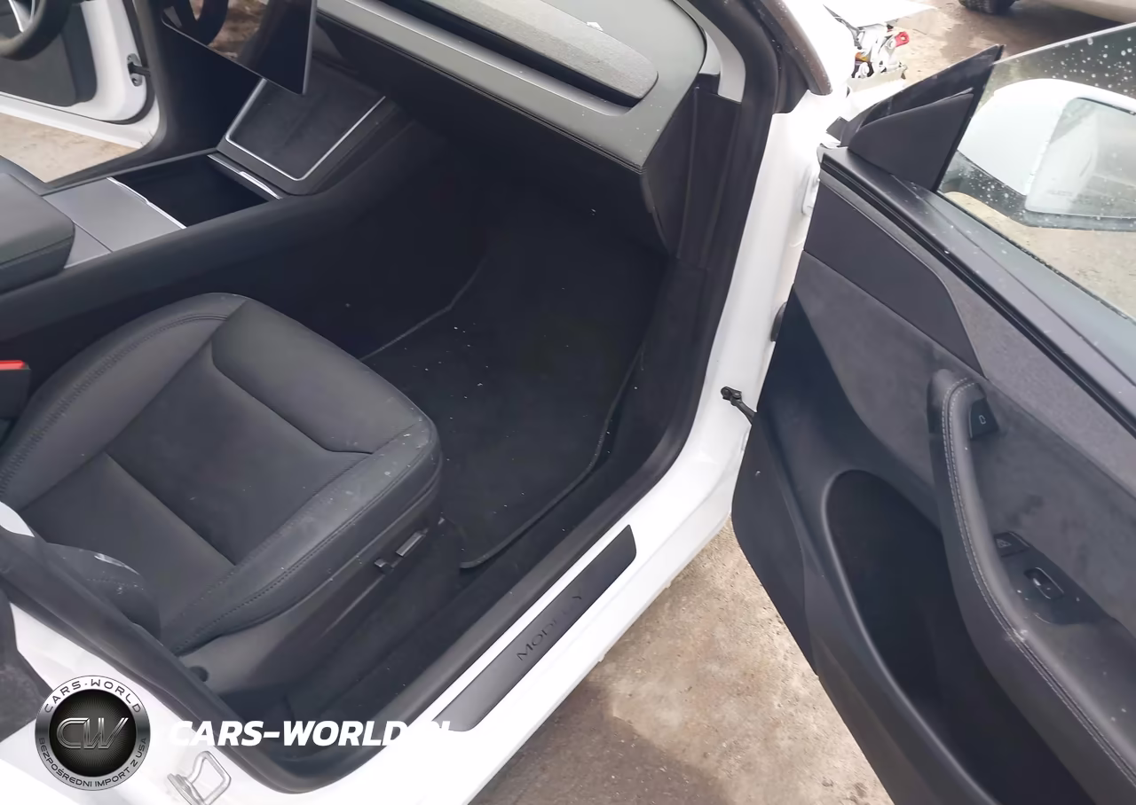 2026 Tesla Model Y Premium Rear-Wheel Drive-Standard Rear-Wheel Drive VIN:7SAYGDED3TA454363 - 5