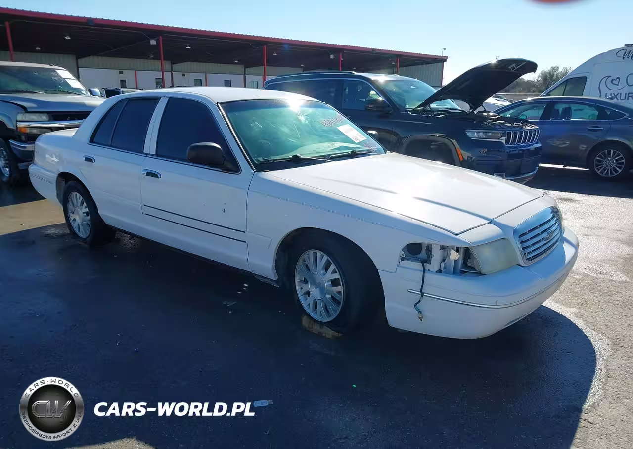 2004 Ford Crown Victoria Lx