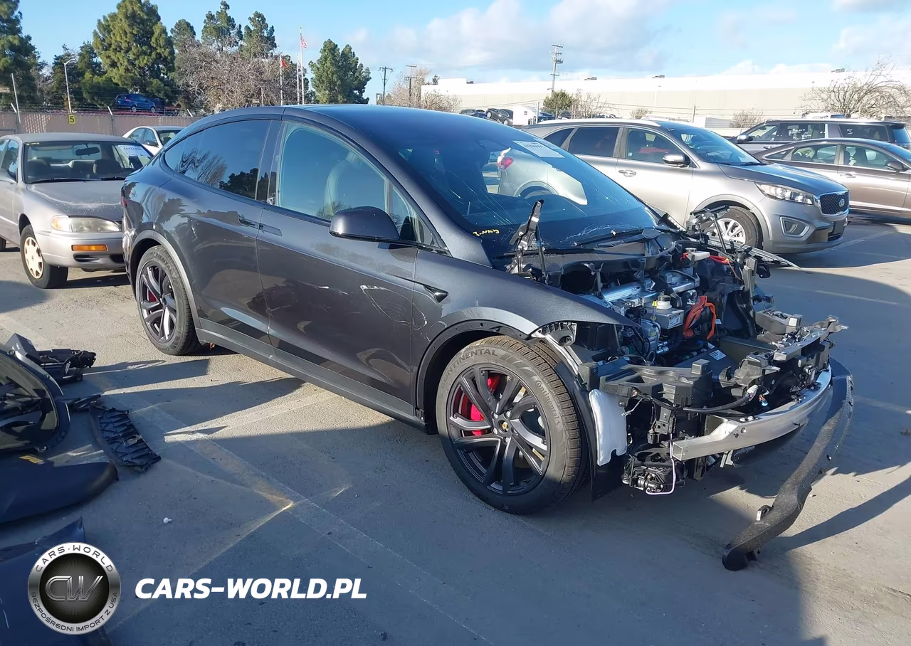 2026 Tesla Model X Plaid – zdjęcie 1 z 18