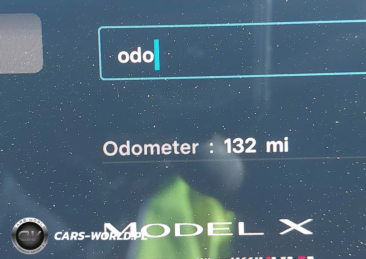 2026 Tesla Model X Plaid VIN:7SAXCBE63TF477867 - 15