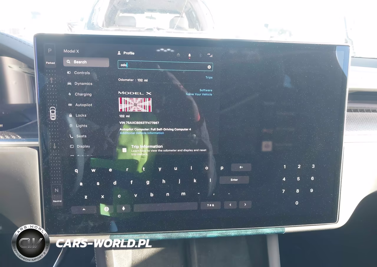 2026 Tesla Model X Plaid VIN:7SAXCBE63TF477867 - 18