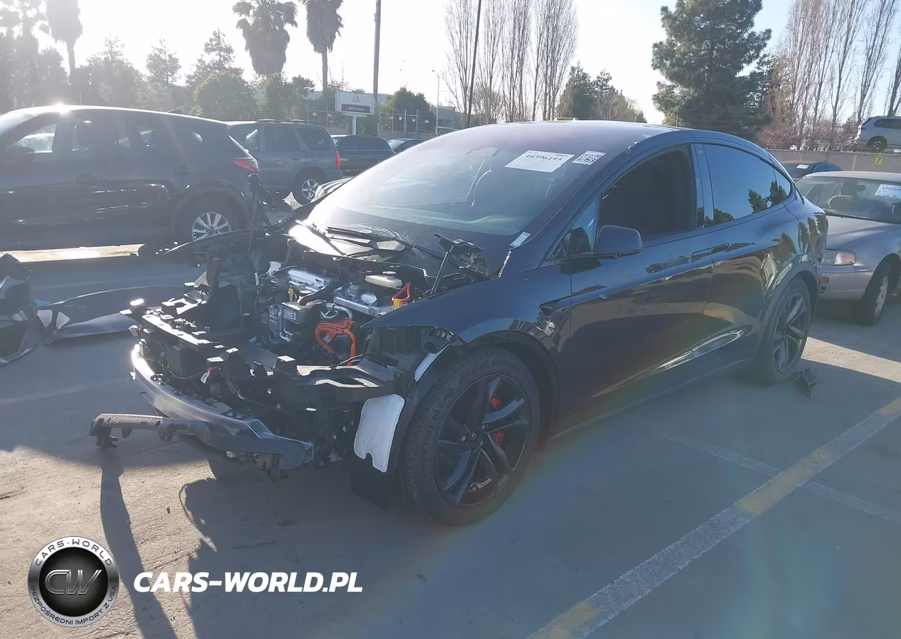 2026 Tesla Model X Plaid VIN:7SAXCBE63TF477867 - 2