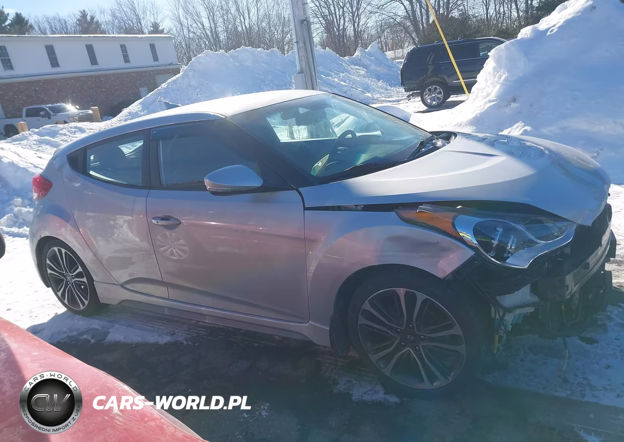 2016 Hyundai Veloster Turbo VIN:KMHTC6AE5GU264802 - 14