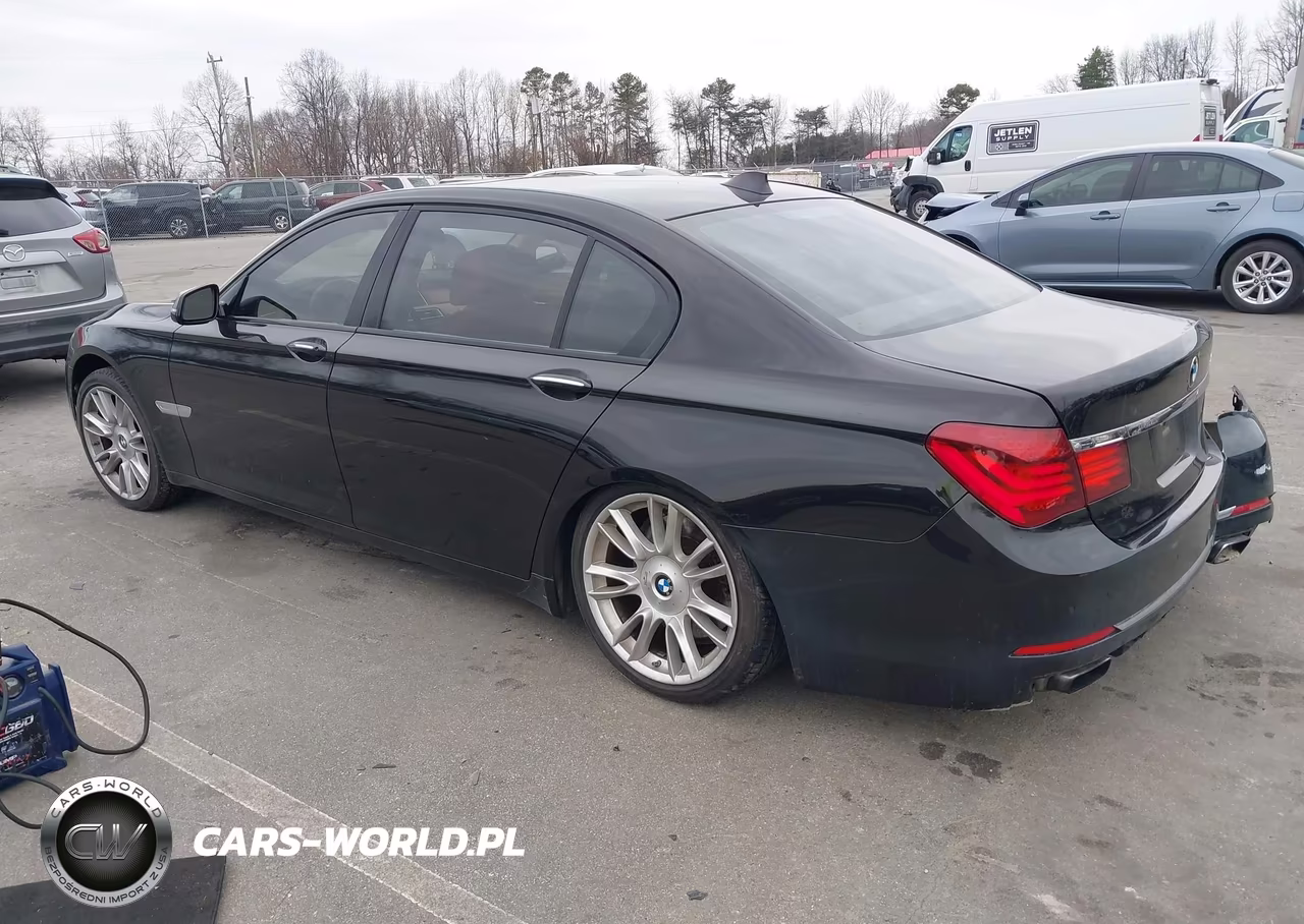 2013 BMW 750Li VIN:WBAYE8C52DD131825 - 3