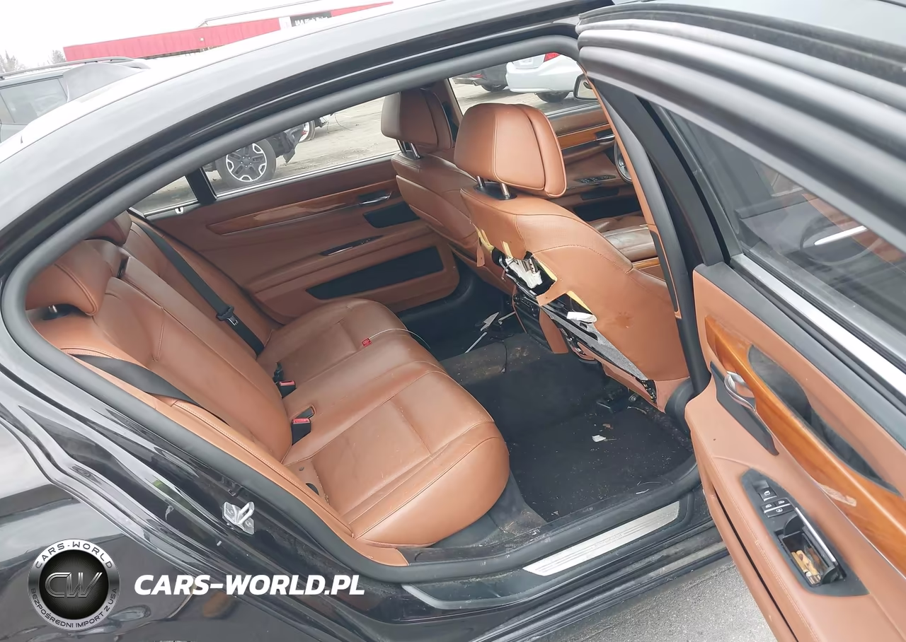 2013 BMW 750Li VIN:WBAYE8C52DD131825 - 8