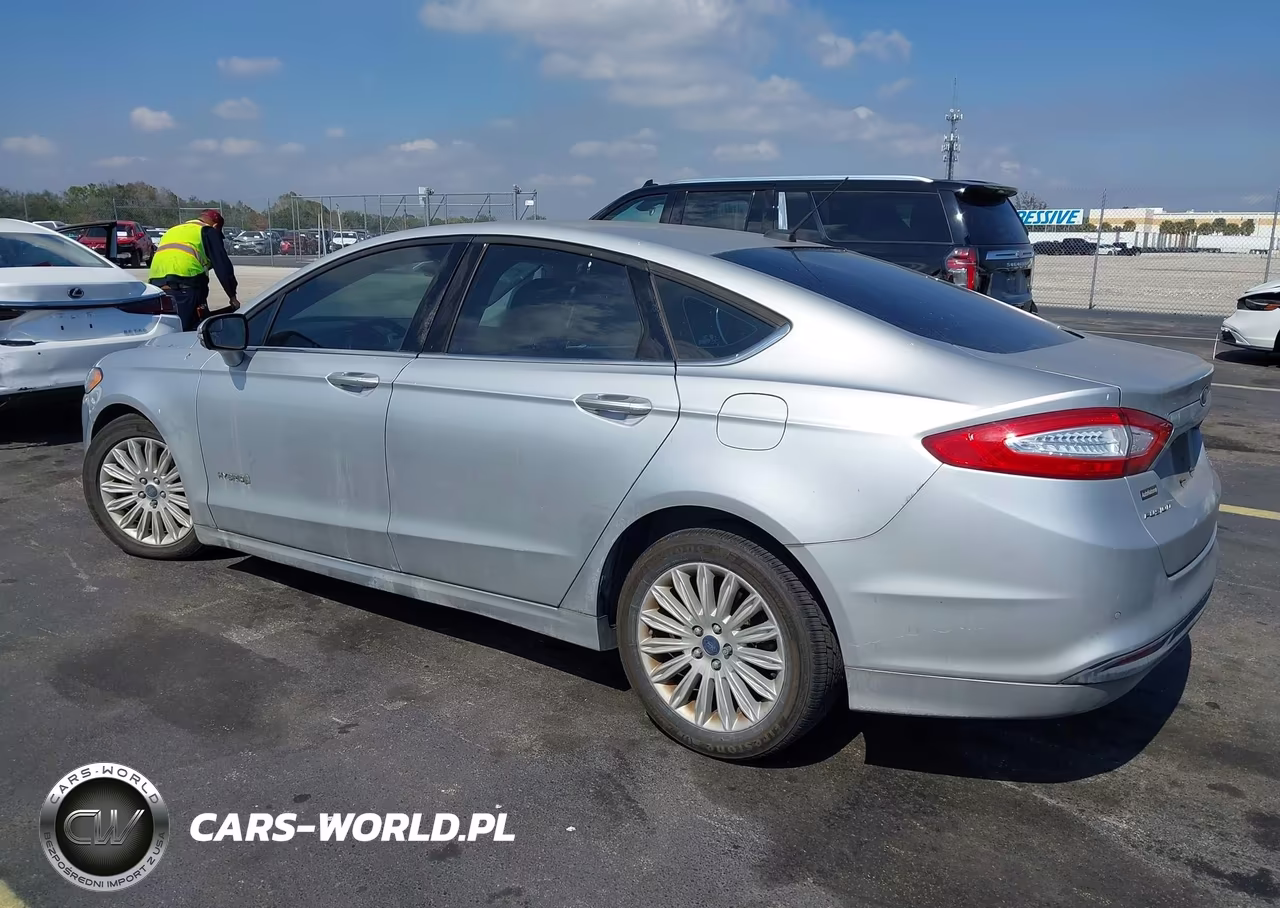 2015 Ford Fusion Hybrid Se VIN:3FA6P0LU3FR288714 - 3
