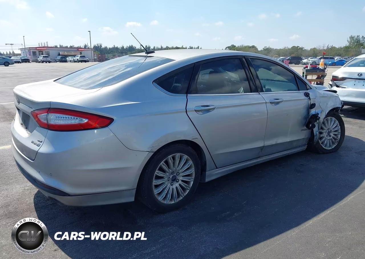 2015 Ford Fusion Hybrid Se VIN:3FA6P0LU3FR288714 - 4