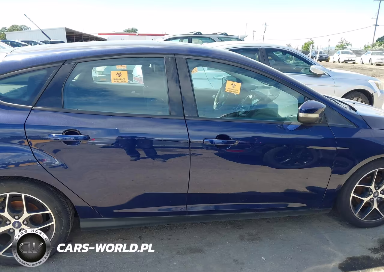 2017 Ford Focus Sel VIN:1FADP3M2XHL211524 - 13