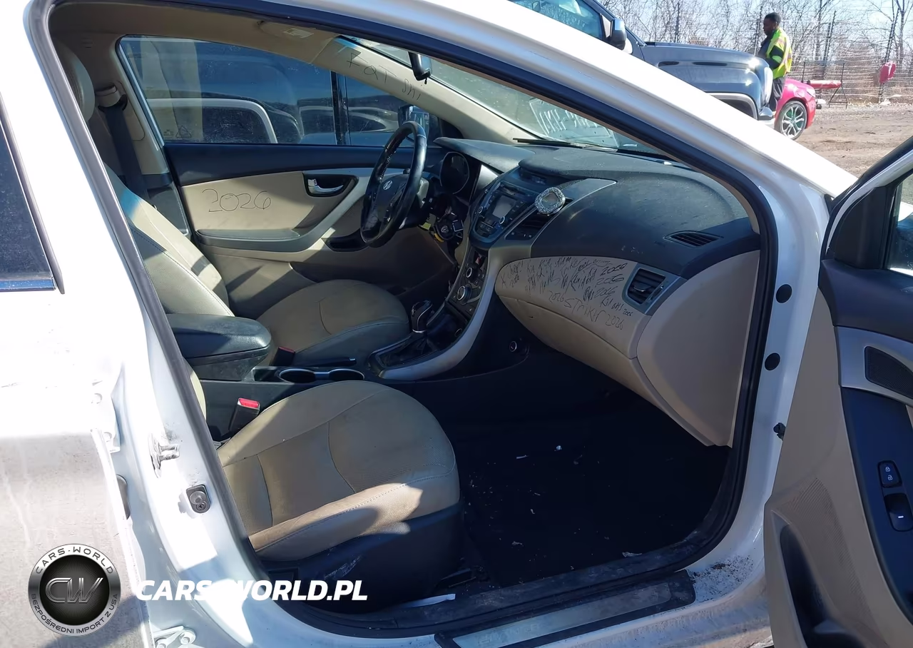 2014 Hyundai Elantra Limited VIN:5NPDH4AE7EH511095 - 5