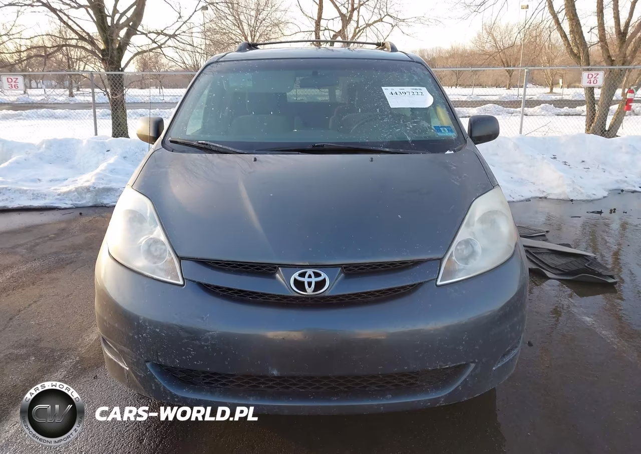 2010 Toyota Sienna Le VIN:5TDKK4CC3AS313235 - 12