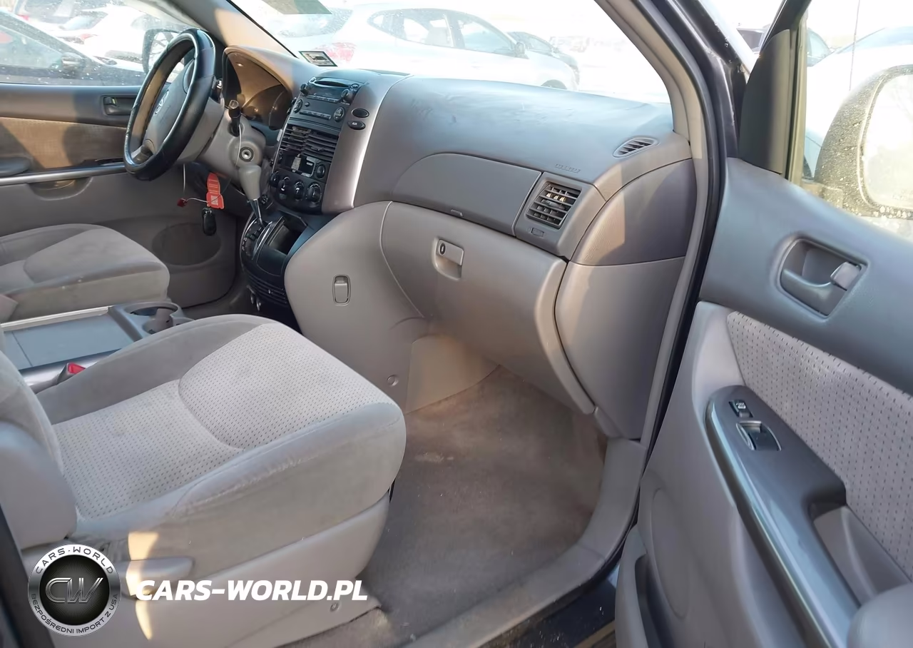 2010 Toyota Sienna Le VIN:5TDKK4CC3AS313235 - 5