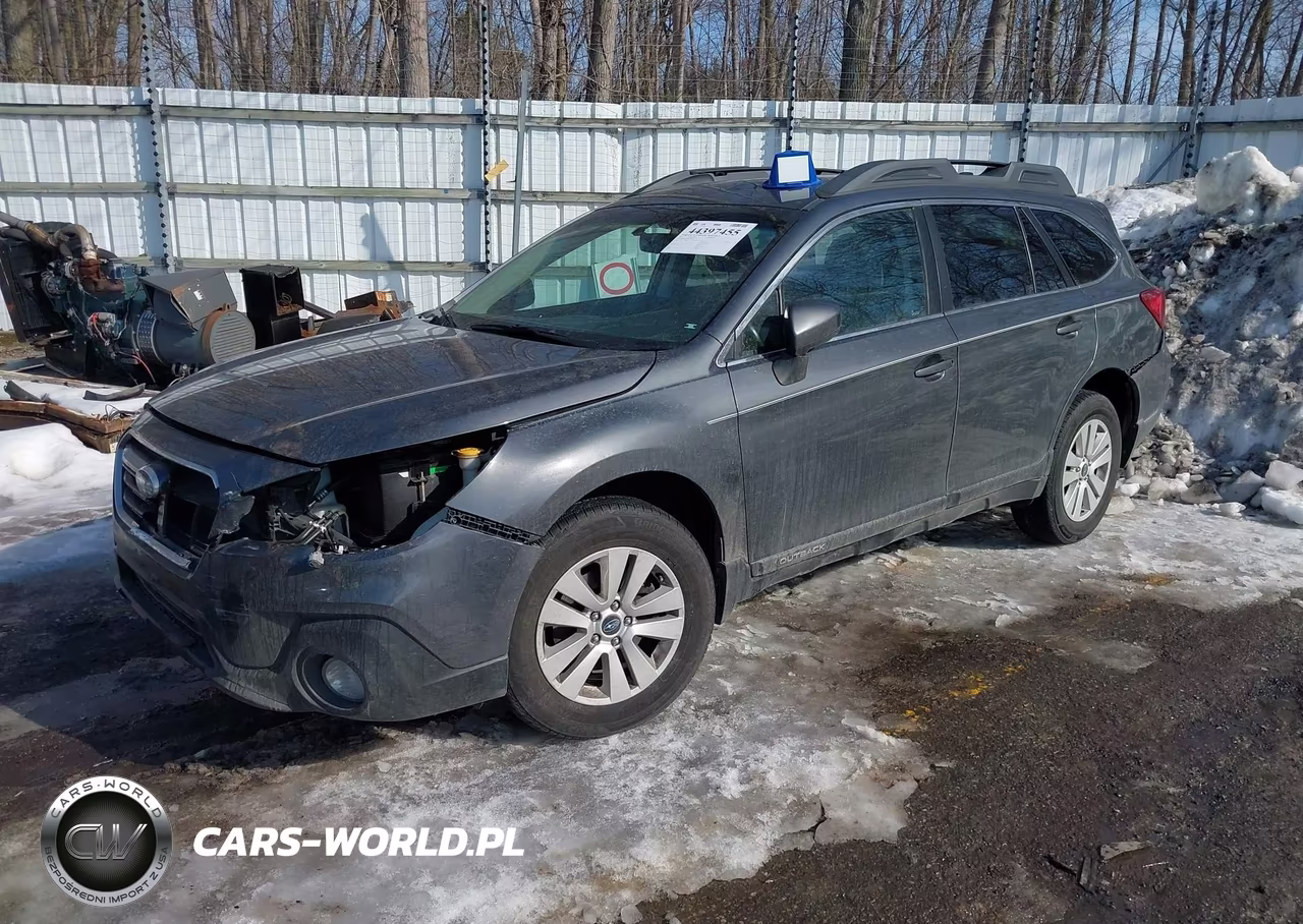 2018 Subaru Outback 2.5I Premium VIN:4S4BSACC3J3348580 - 2