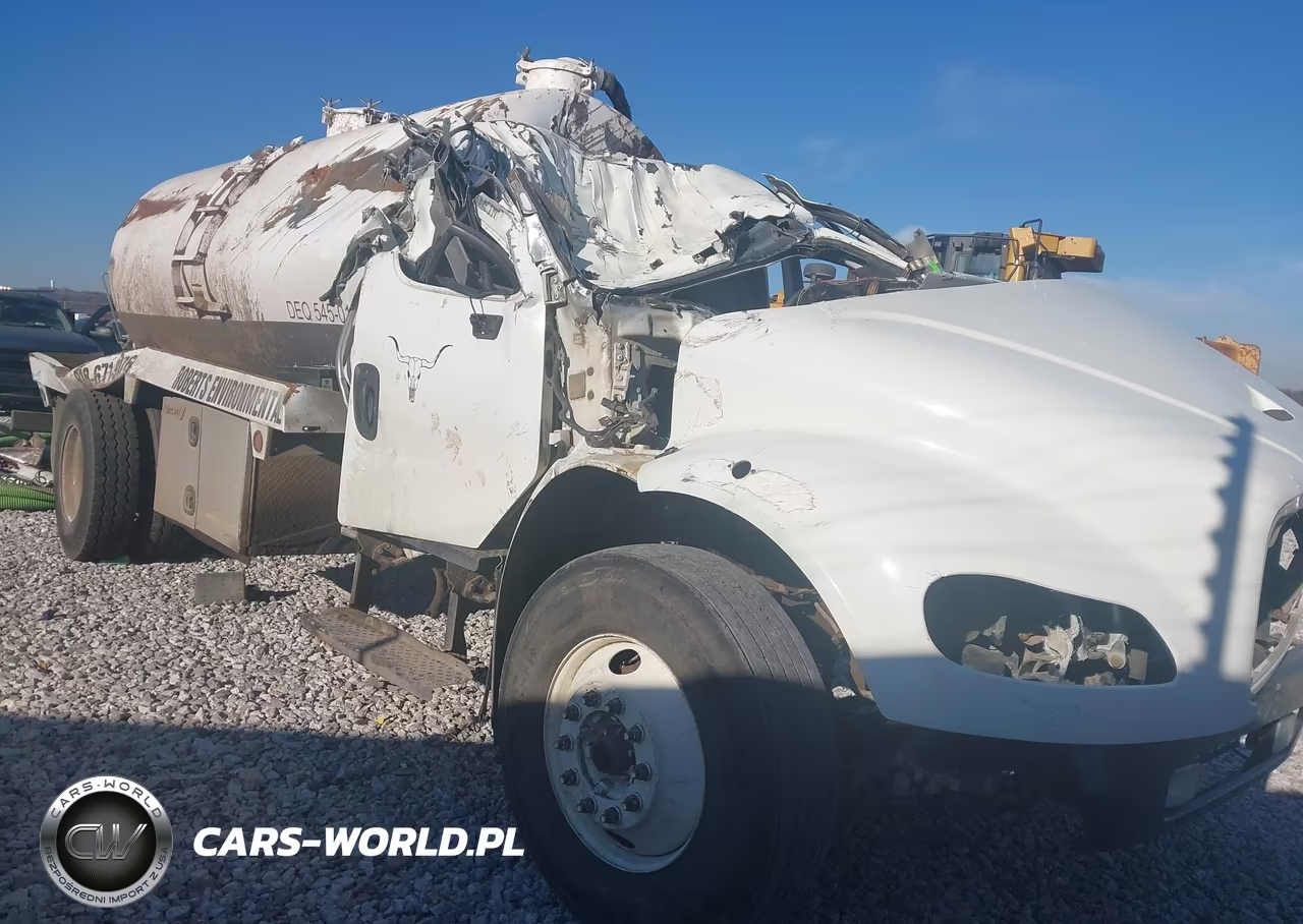 2013 Freightliner M2 106 Medium Duty
