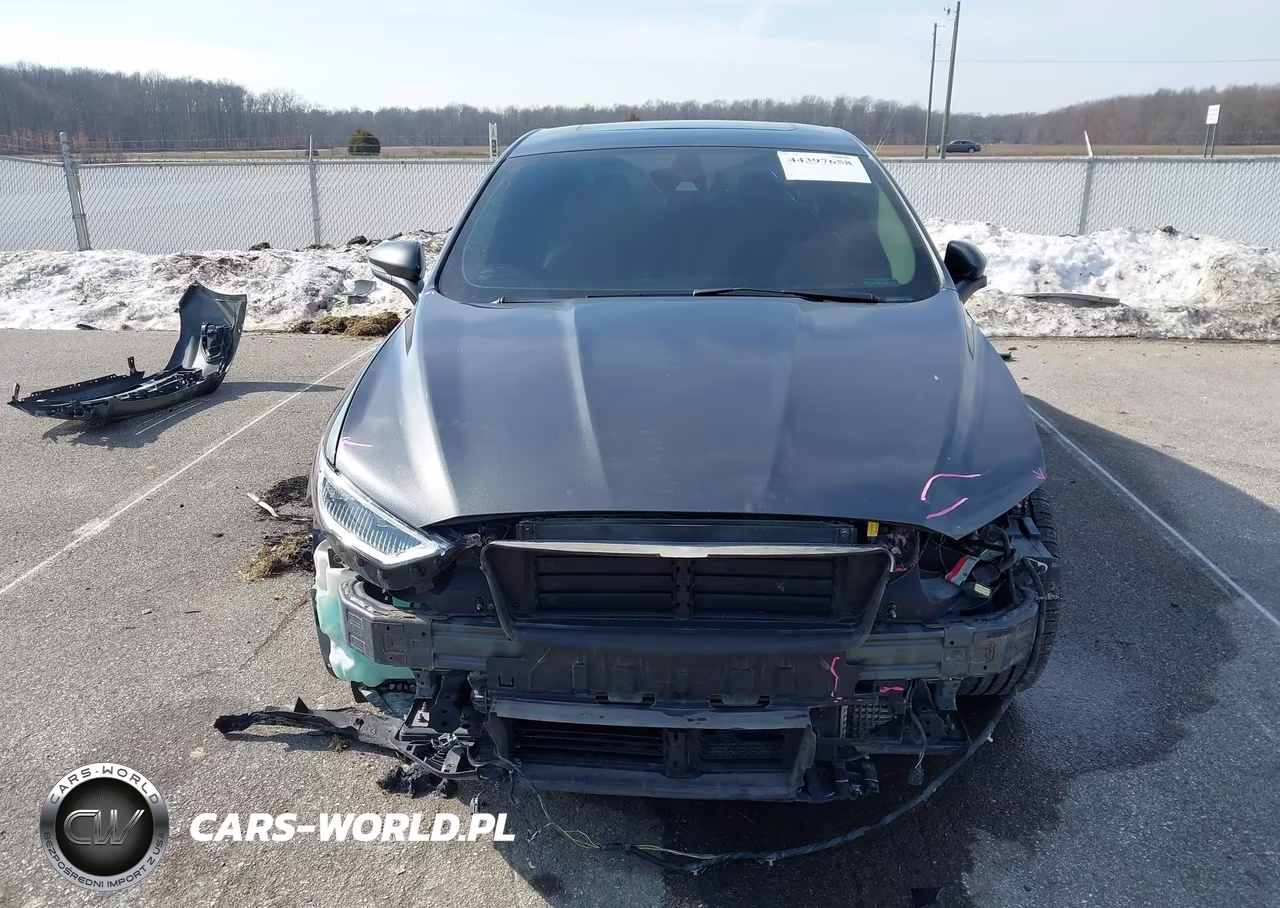 2020 Ford Fusion Titanium VIN:3FA6P0D90LR118316 - 13