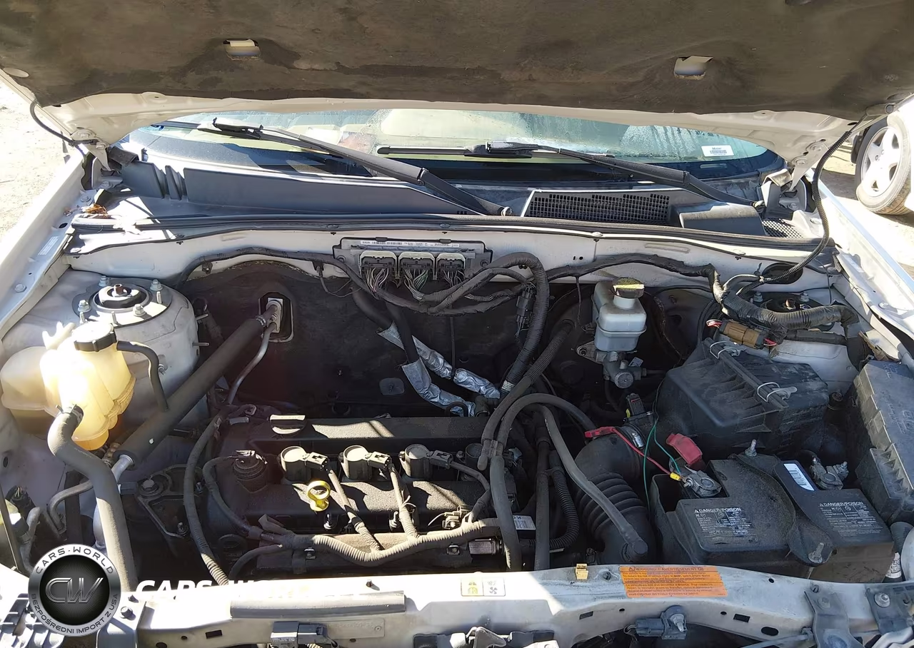 2009 Ford Escape Limited VIN:1FMCU04719KA79362 - 10