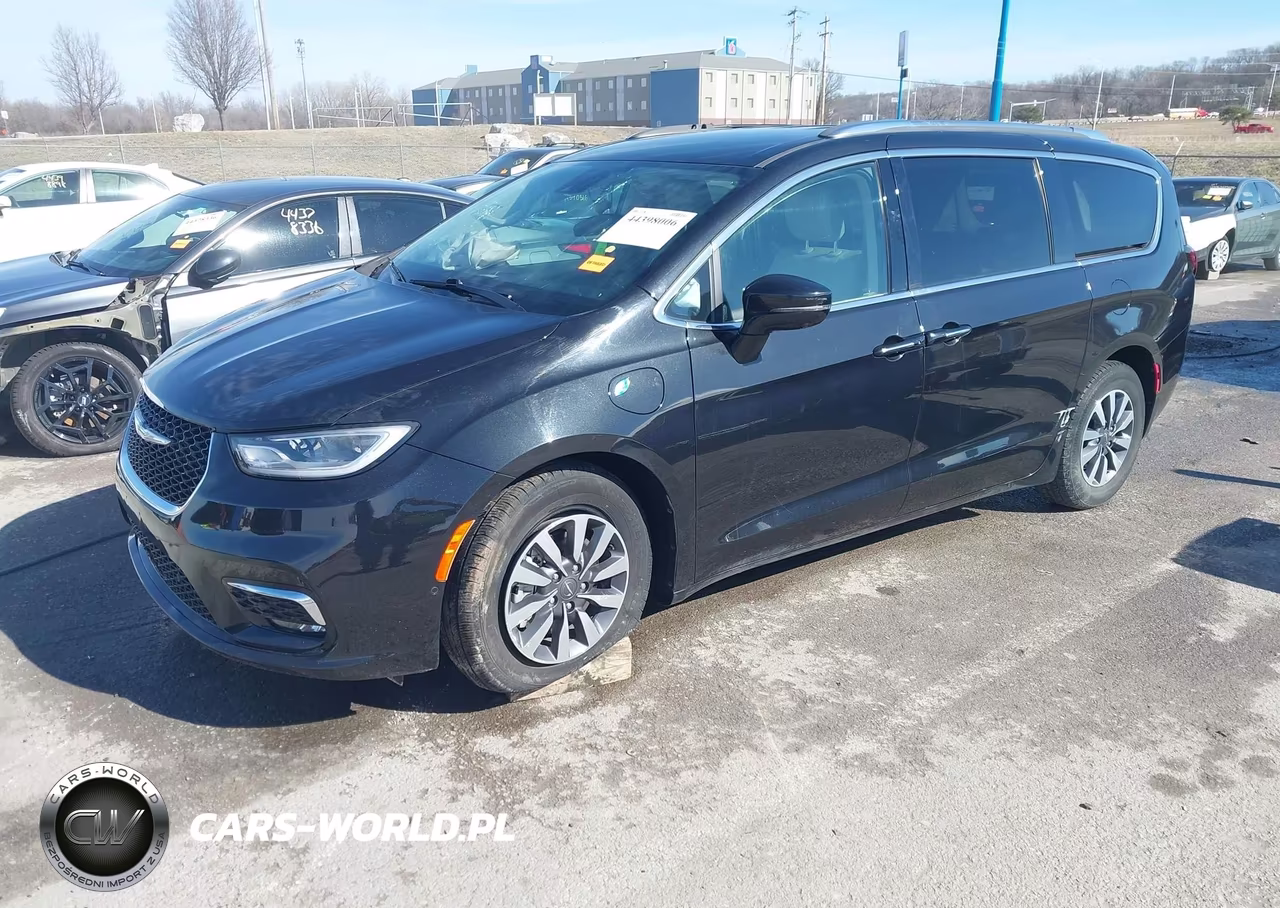 2021 Chrysler Pacifica Hybrid Touring L VIN:2C4RC1L71MR599242 - 2