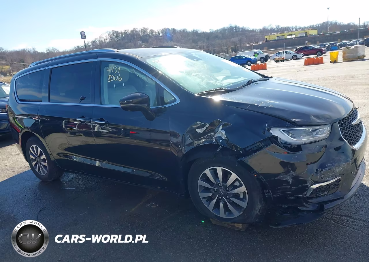 2021 Chrysler Pacifica Hybrid Touring L VIN:2C4RC1L71MR599242 - 6