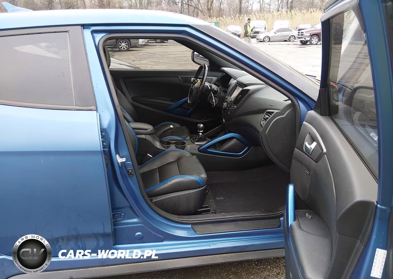 2016 Hyundai Veloster Turbo Rally Edition VIN:KMHTC6AE2GU251165 - 5