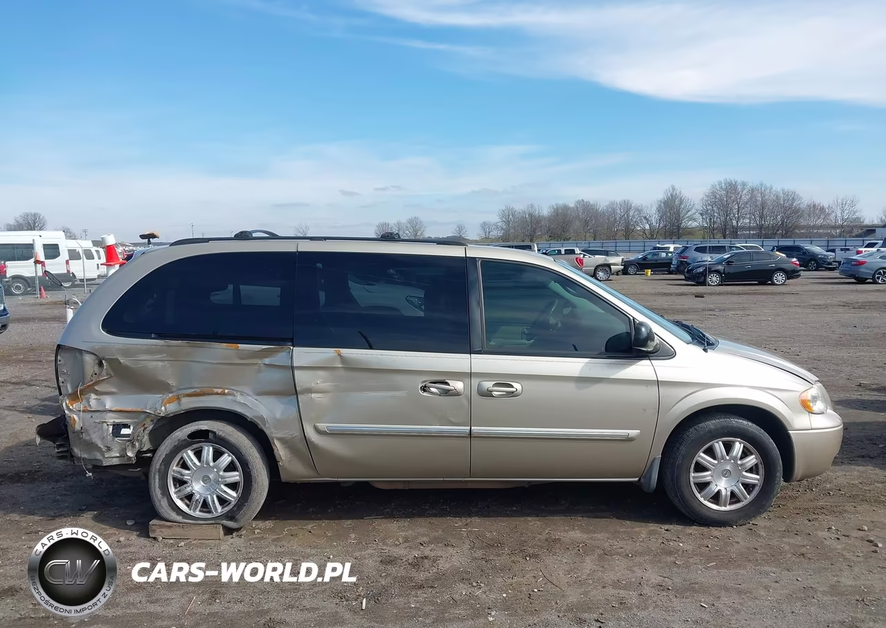 2006 Chrysler Town & Country Touring VIN:2A4GP54L46R862190 - 13