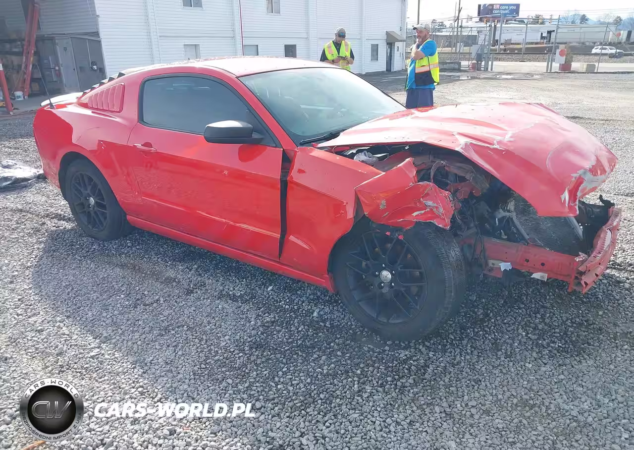 2014 Ford Mustang V6