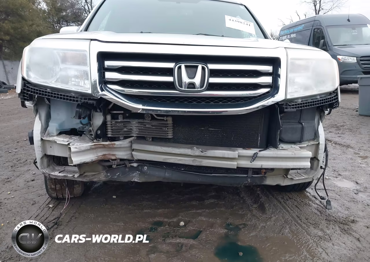 2015 Honda Pilot Touring VIN:5FNYF4H94FB046128 - 6