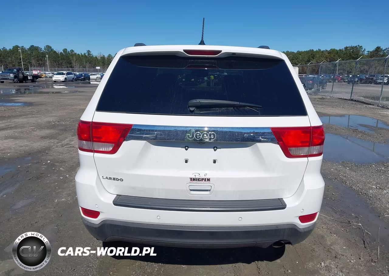 2013 Jeep Grand Cherokee Laredo VIN:1C4RJEAGXDC520420 - 16