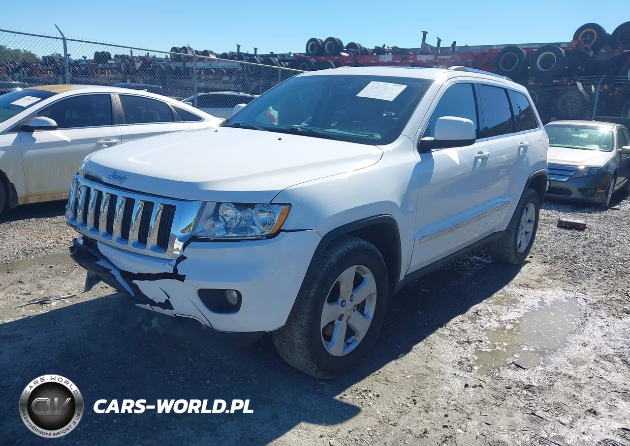 2013 Jeep Grand Cherokee Laredo VIN:1C4RJEAGXDC520420 - 2
