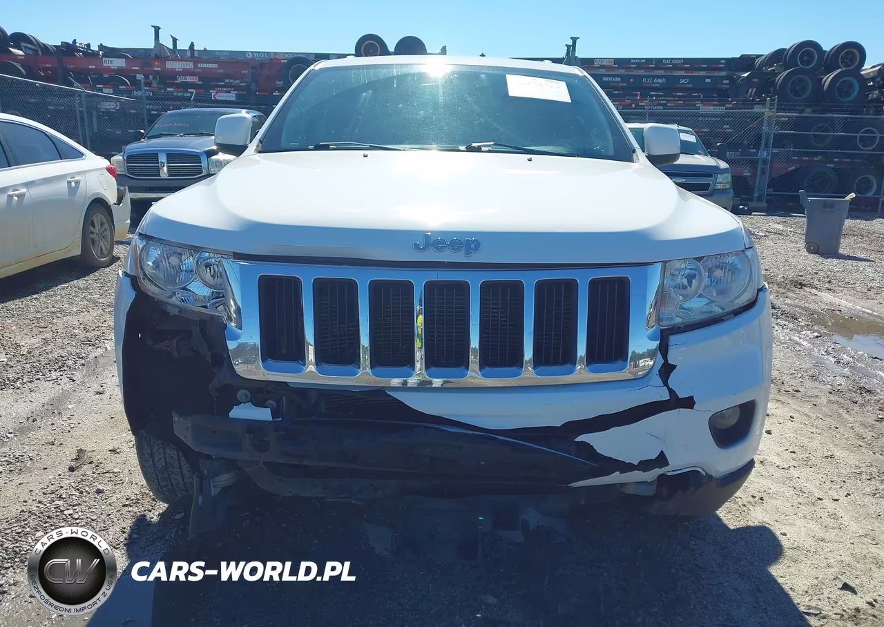 2013 Jeep Grand Cherokee Laredo VIN:1C4RJEAGXDC520420 - 6
