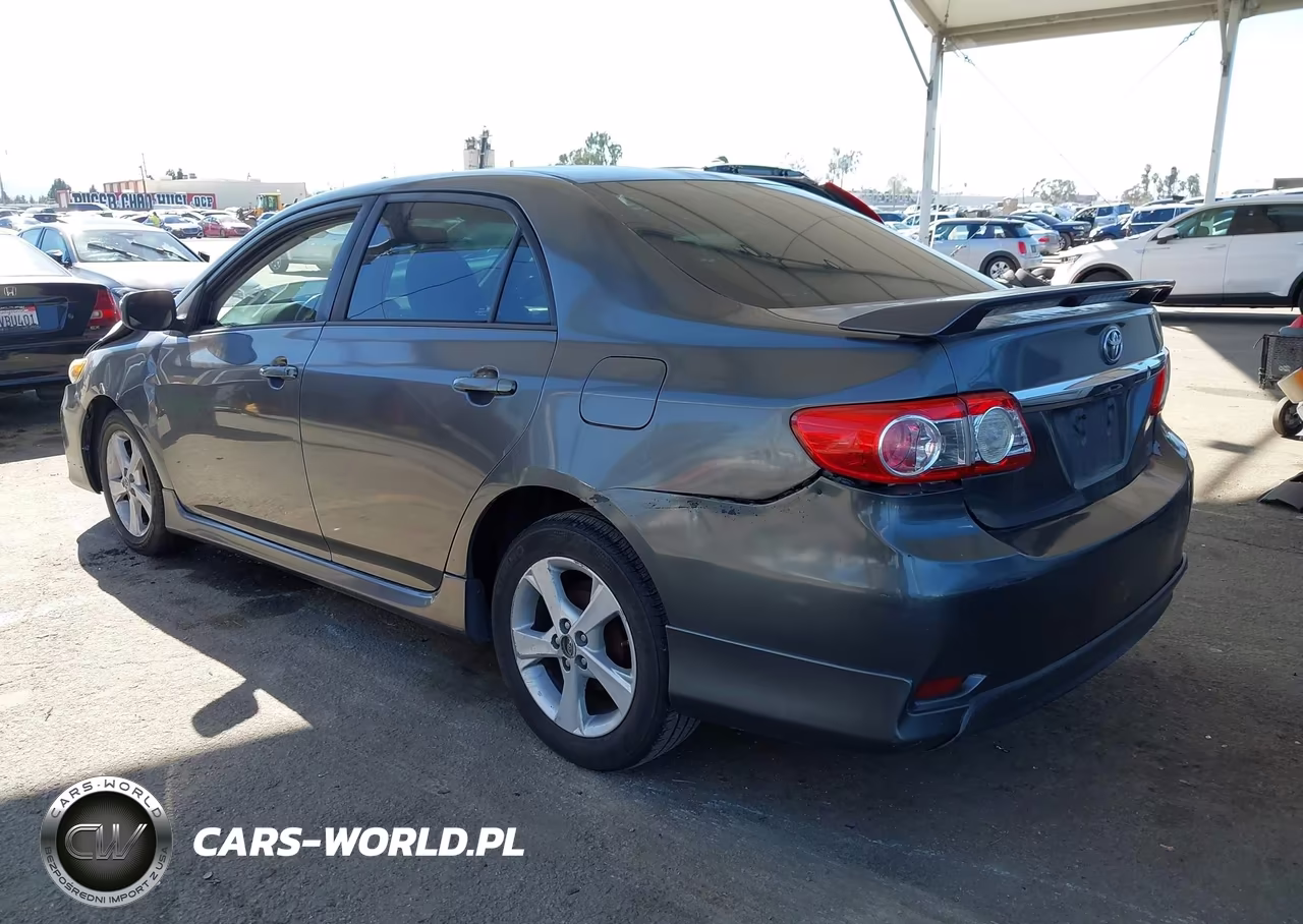 2013 Toyota Corolla S VIN:5YFBU4EE2DP205890 - 3